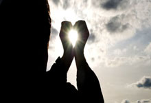 体图：若维尔茨四月初不与药厂续约，今夏转会的可能性将增加.